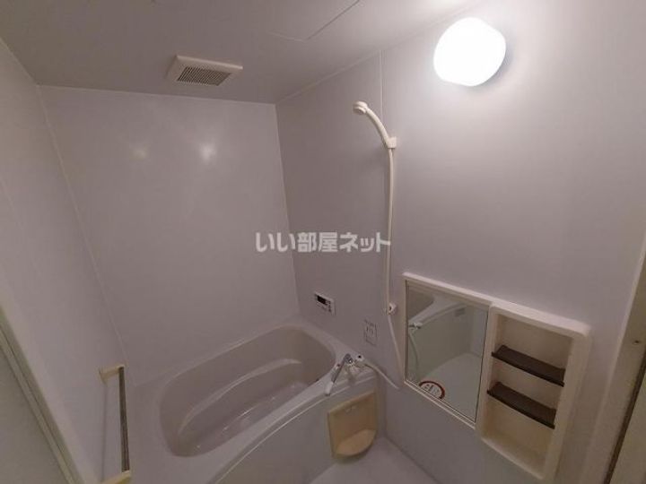 フォレストグリーンの風呂