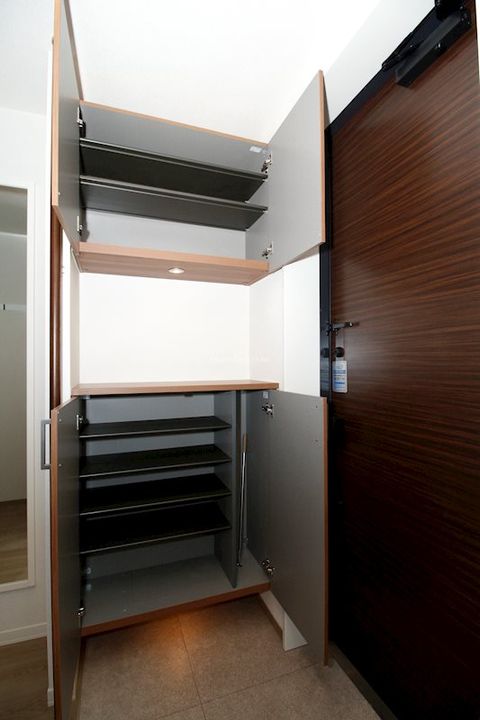 エルミタージュクールの内装