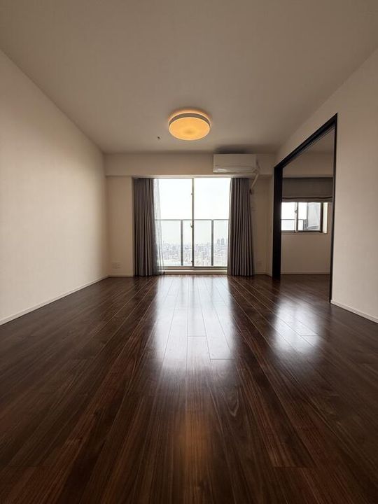 ザ・パークハウス神戸タワーの居間