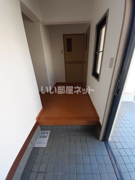 アネックスタウンの玄関