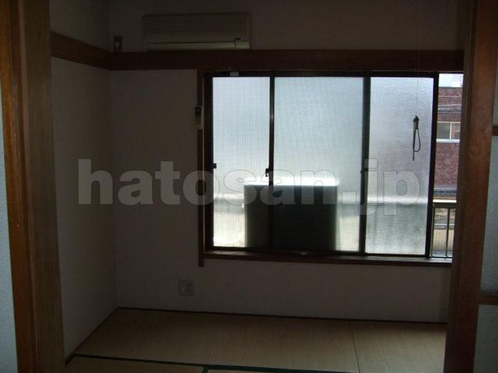 シャンブル上井草の居間