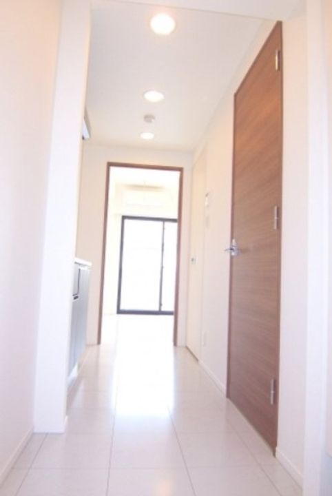 イルフィオーレ都立大学の玄関