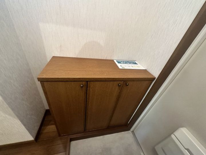 サンヒルズ江良Bの玄関