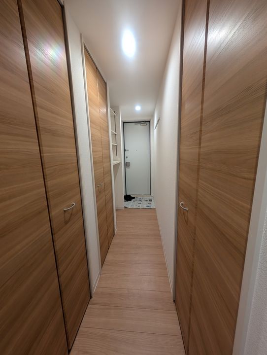 SunIris(サンアイリス)北綾瀬の玄関