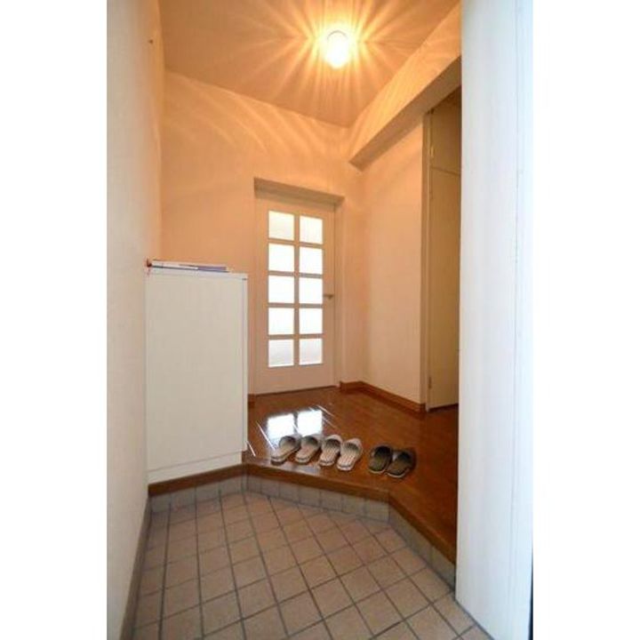 広島県広島市西区南観音1(マンション)の賃貸物件の玄関