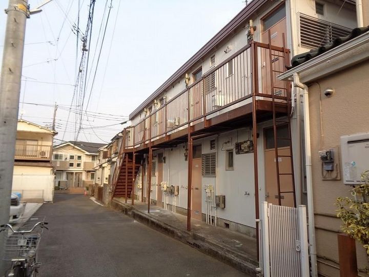 コ ポ真弓の外観