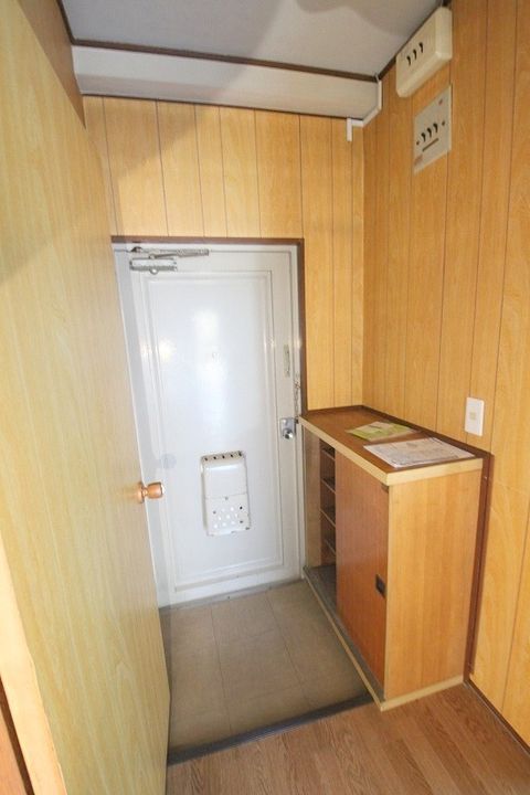 吉川ビルの玄関