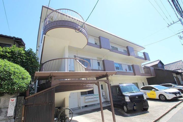 吉川ビルの外観