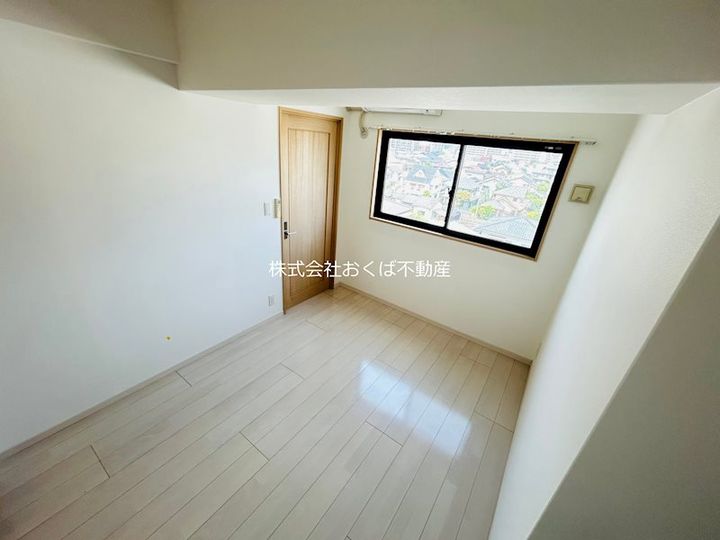 新屋敷ピアッツァビルの内装