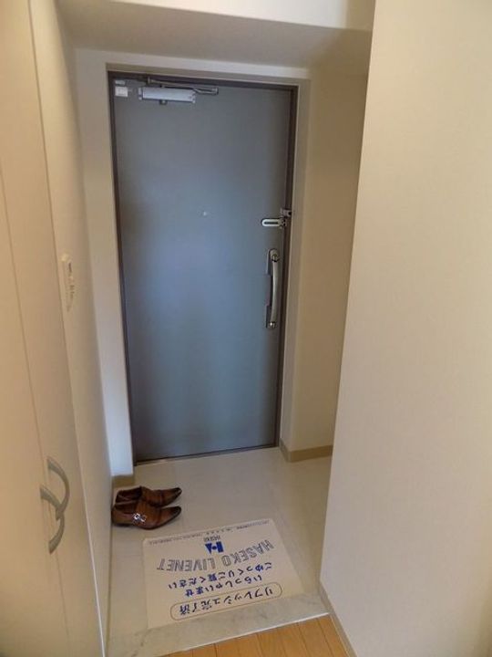 フェニックスレジデンス堺東の玄関