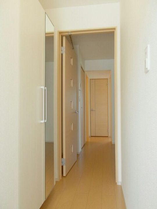 ヴィ メイユールBの玄関