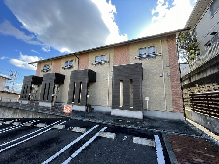 Charme川平の外観