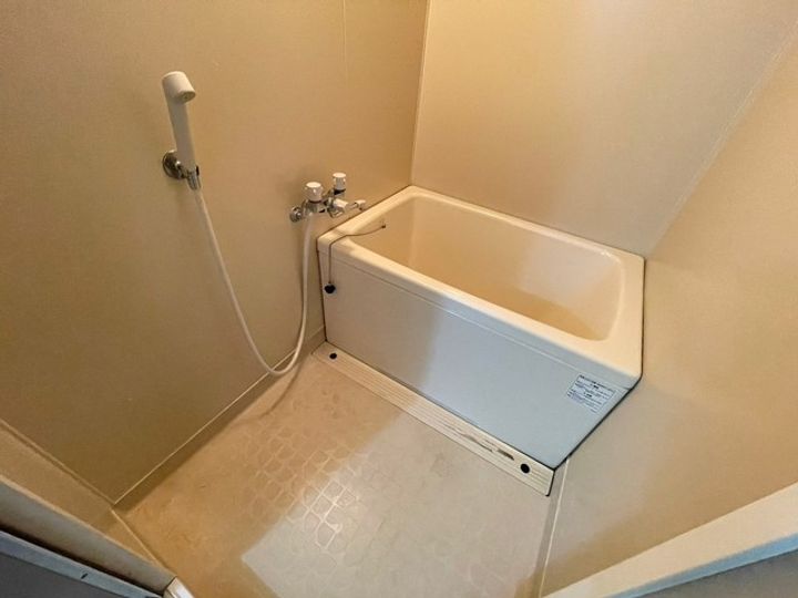 カルチェ川内の風呂