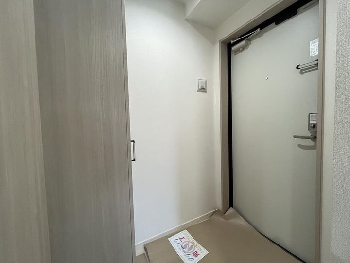 シャルマン メイの玄関