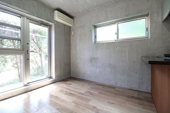 QG吉祥寺の居間