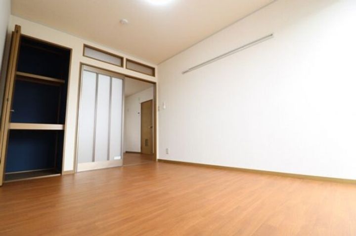 パミドール Bの内装