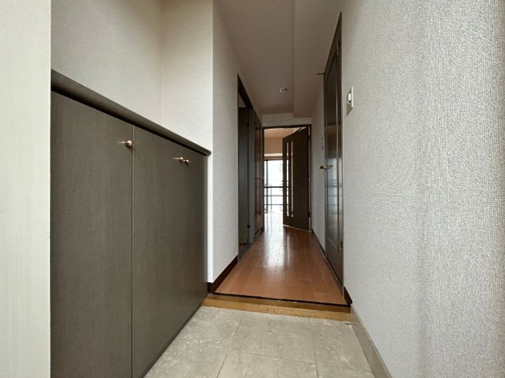 ライオンズマンション高田の玄関