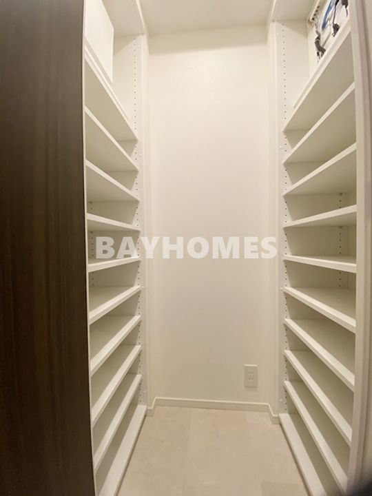 神奈川県横浜市中区富士見町(マンション)の賃貸物件の玄関