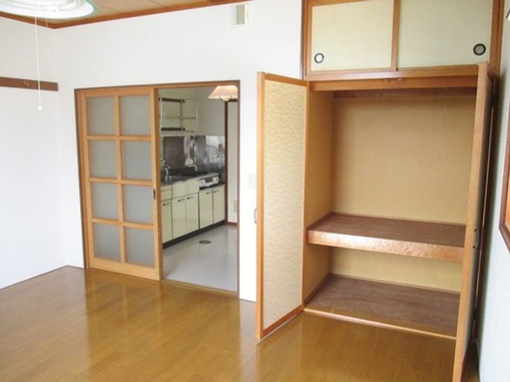 ローズハイツの内装