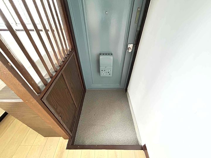 モリノブハイツの玄関