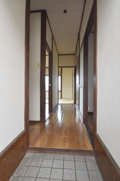 広島県広島市安佐南区東野2(アパート)の賃貸物件の玄関