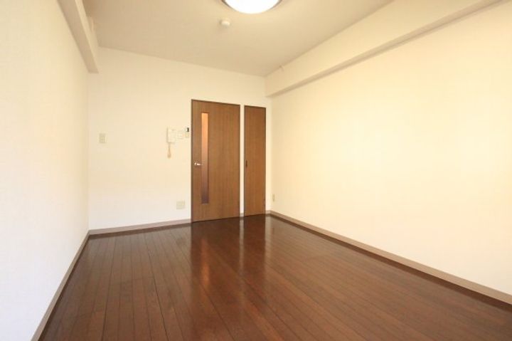 J’sコートマンダラの居間