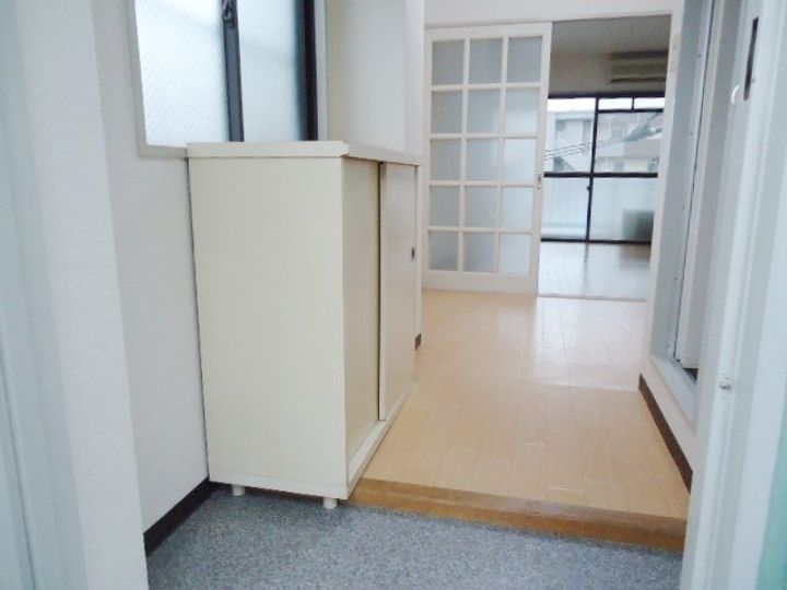 コーポ瀬戸の玄関