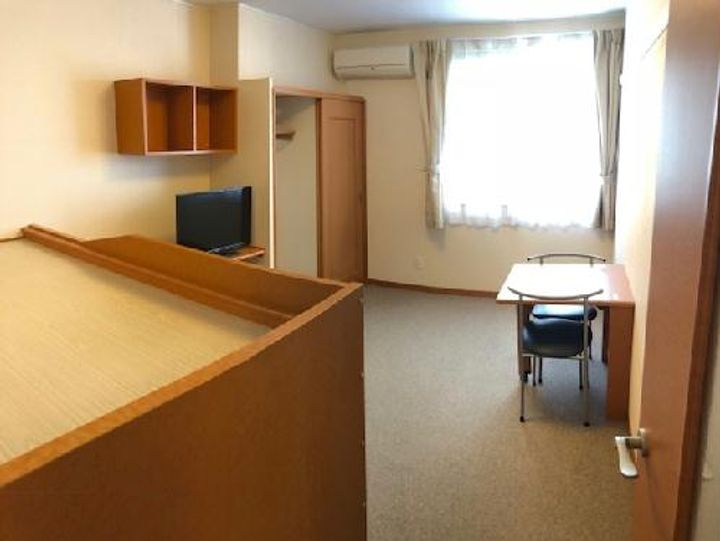 レオパレス丹荘の居間