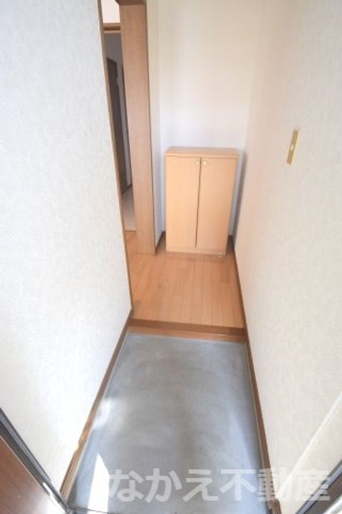 徳島県阿南市富岡町西池田口(アパート)の賃貸物件の玄関