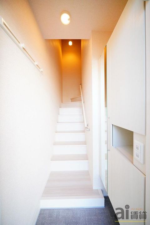 東京都小平市回田町(アパート)の賃貸物件の玄関