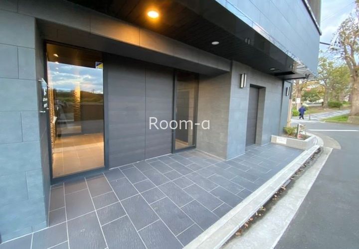 Le’a横濱鶴見中央弐番館の地図