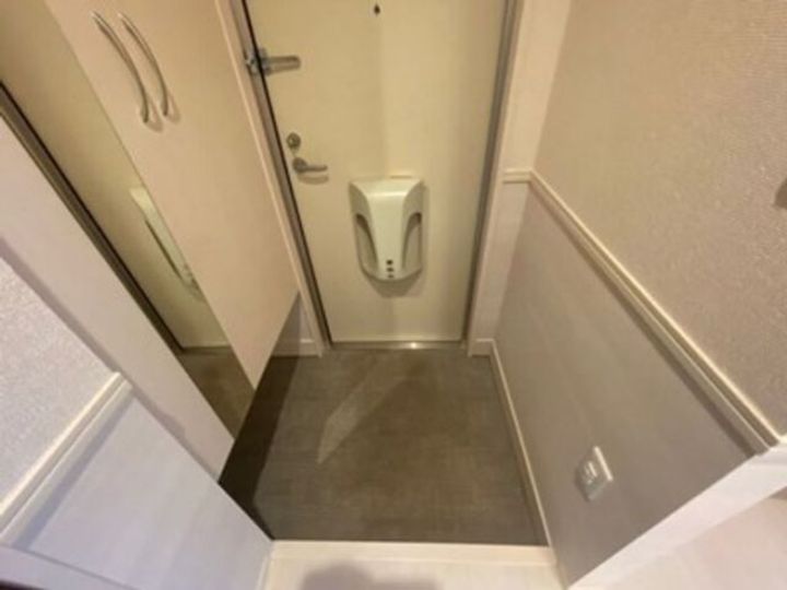 D-room船木の玄関