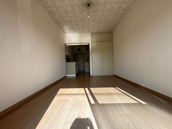 神奈川県川崎市麻生区片平1(アパート)の賃貸物件の居間