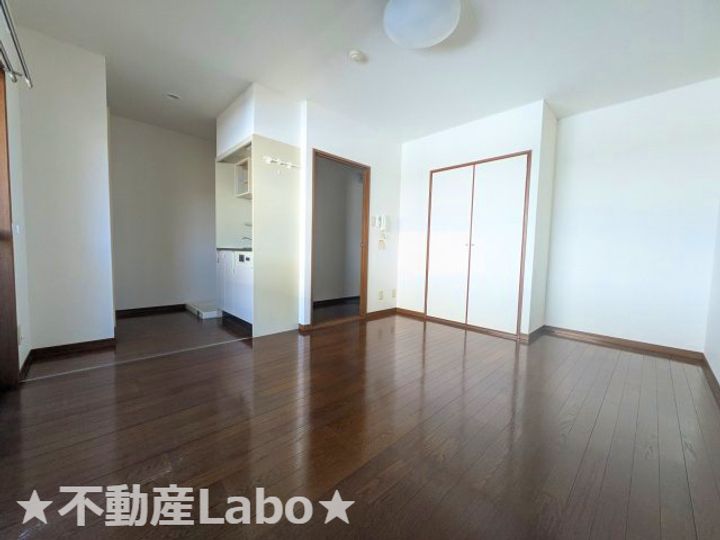 徳島県徳島市応神町古川字戎子野(アパート)の賃貸物件の居間