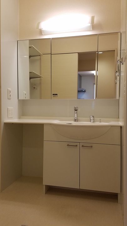 新潟県新潟市中央区親松の賃貸アパートの内装