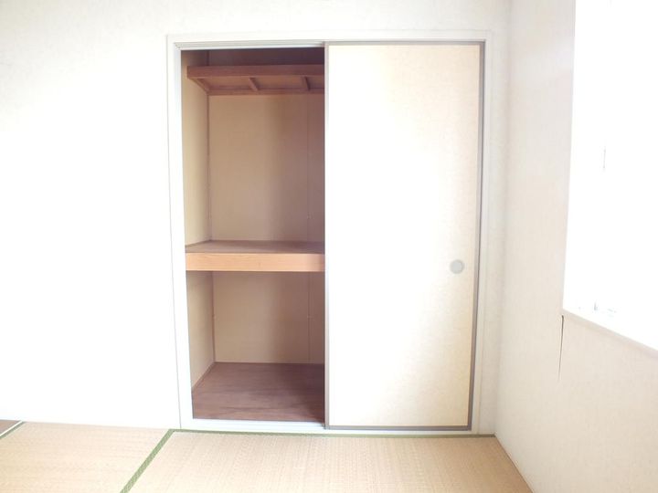 ラフォーレ常見3の内装