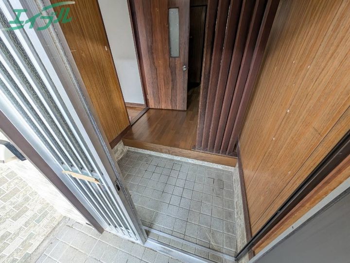 三重県松阪市嬉野野田町(一戸建)の賃貸物件の玄関