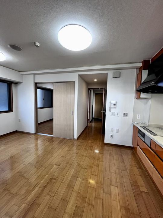 愛知県名古屋市東区泉1(マンション)の賃貸物件の玄関