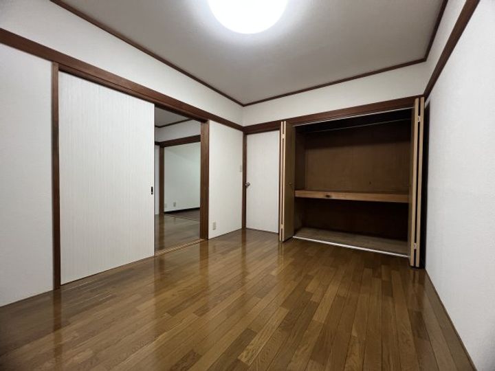 パラシオンIの内装