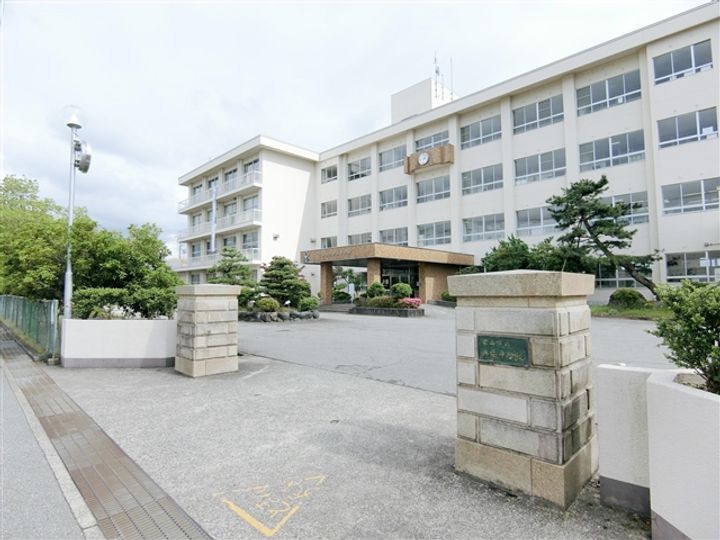 ポートサイド萩原400の周辺