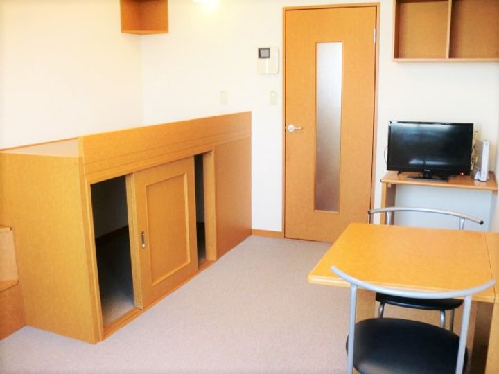 家電付アパート  レオパレスエアリーズの居間