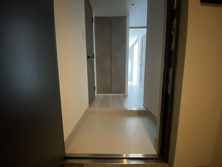 S-RESIDENCE王子enableの玄関