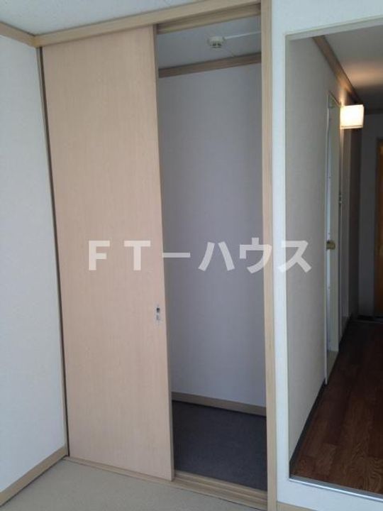 ハイブリッジBの内装