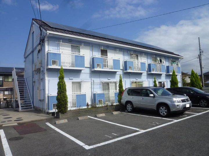 ラッシュ イーストの外観