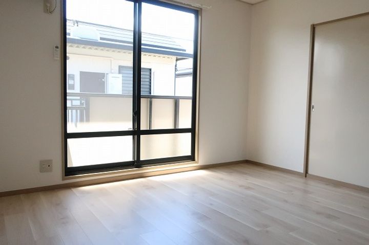 グリーンヒルズはるか A棟の居間