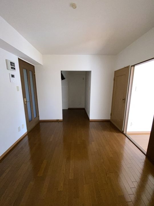 サンライズ苅込の居間