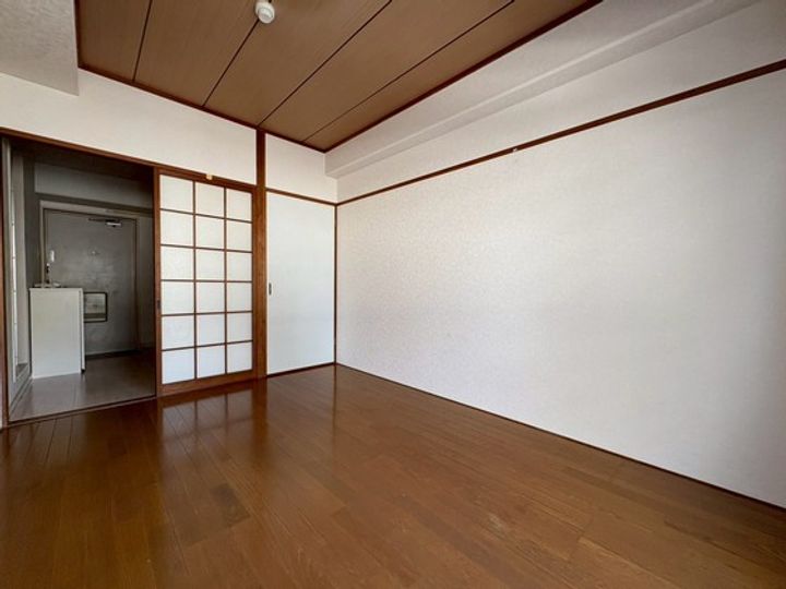 Sビル本川の居間