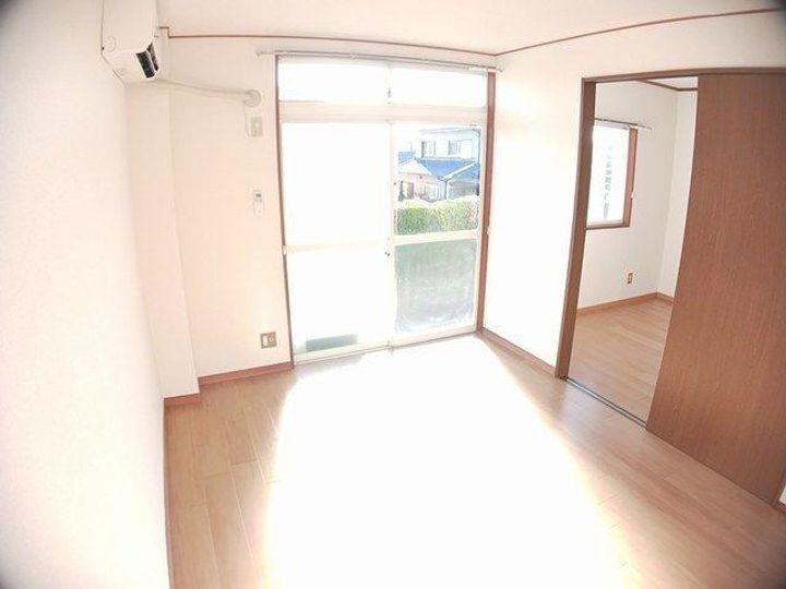 愛知県名古屋市名東区松井町(アパート)の賃貸物件の居間