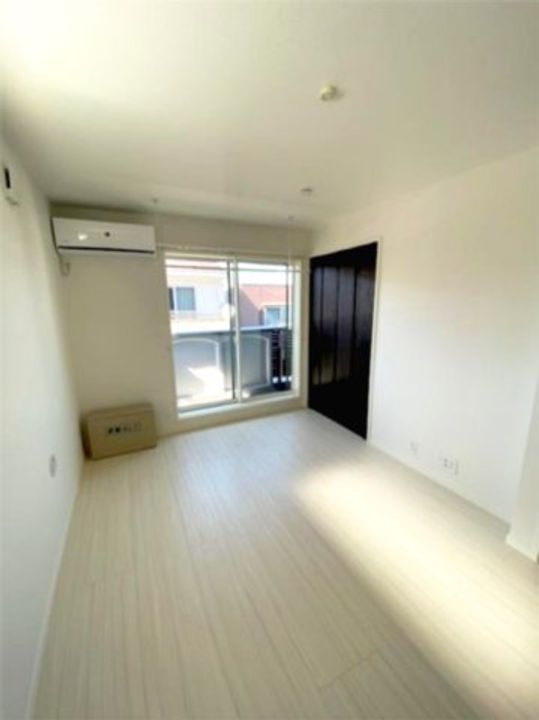 ララレスコ高松の居間