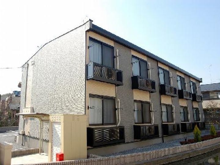 レオパレスグランパの外観